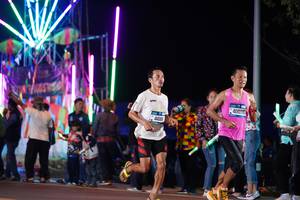 BIB: 44186, 40038
                            <button type="button" onclick="openModal(20129244)" class="btn btn-primary btn-sm float-right btn-popup" data-toggle="modal" data-target=".modal-high-quality">
                        <i class="fas fa-shopping-cart"></i> Add to Cart
                    </button>
                                            <button type="button" onclick="isThisMe(20129244, true)" class="btn btn-success btn-sm float-right btn-popup btn-isme hidden" data-toggle="tooltip" data-placement="bottom" title="นี่คือรูปของคุณใช่ไหม คลิกที่นี่เพื่อเอาเข้าอัลบั้ม">
                        <i class="fas fa-plus"></i> Add to album
                    </button>
                    <button type="button" onclick="isThisMe(20129244, false)" class="btn btn-warning btn-sm float-right btn-popup btn-isnotme hidden">
                        <i class="fas fa-ban"></i> Remove from album
                    </button>